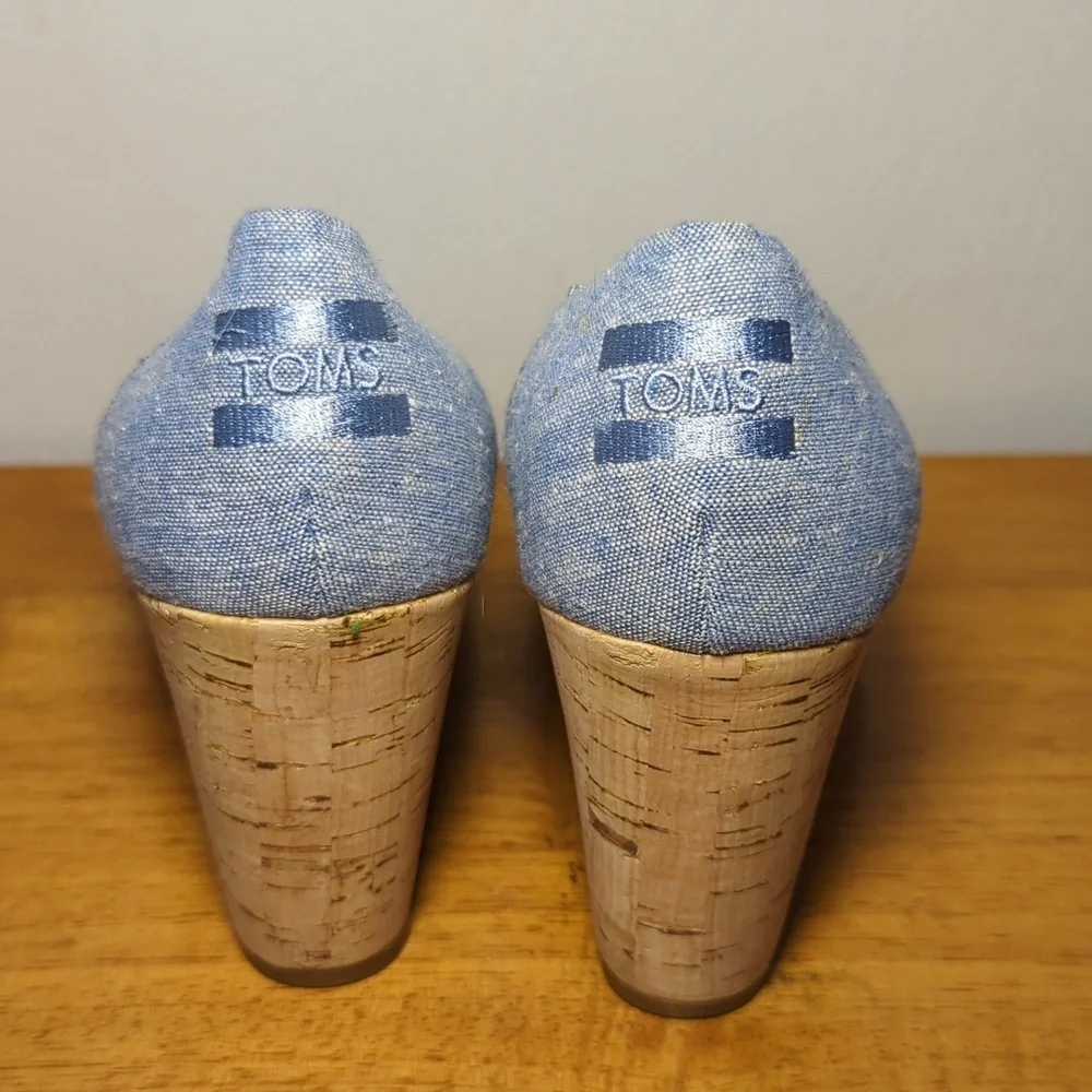 Toms Stella Peep-Toe Wedges Blue Chambray Cork Women's Size 8.5